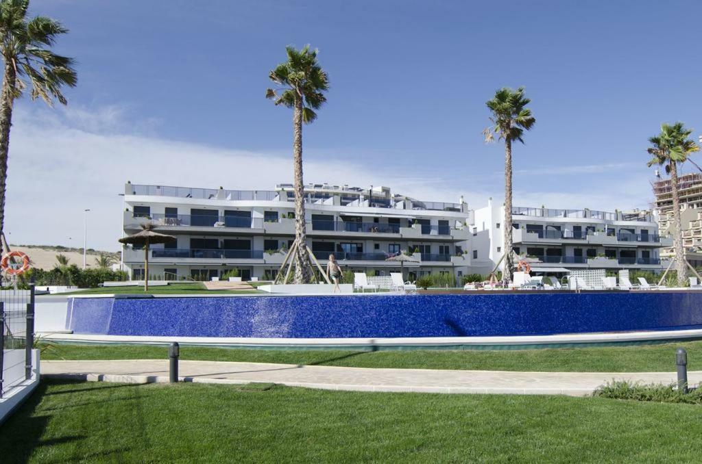 Luxury Beach Front Apartment Ареналес-дель-Соль Экстерьер фото